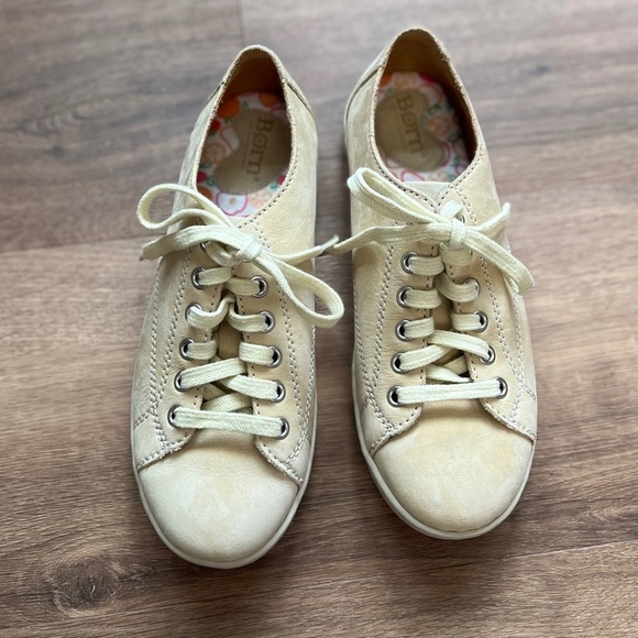 NWOT BORN Kai Tan Leather Comfort Sneaker Sz 6 - Picture 4 of 15